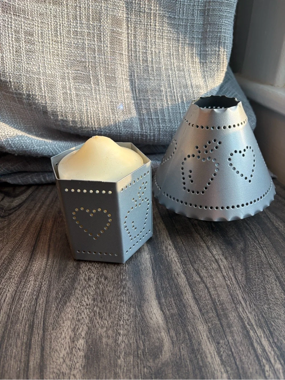 Home Interiors punched tin
